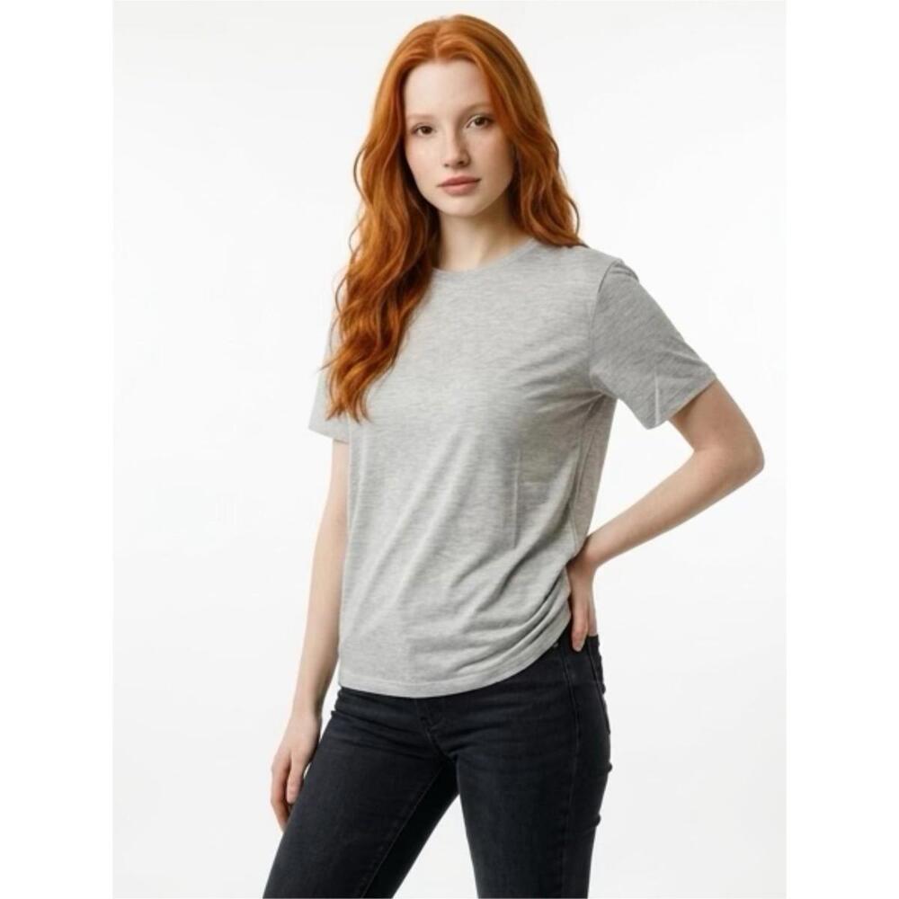 Comfrt Cloud  Tee Unisex  Size Large Color Lt Heather Grey New In Bag